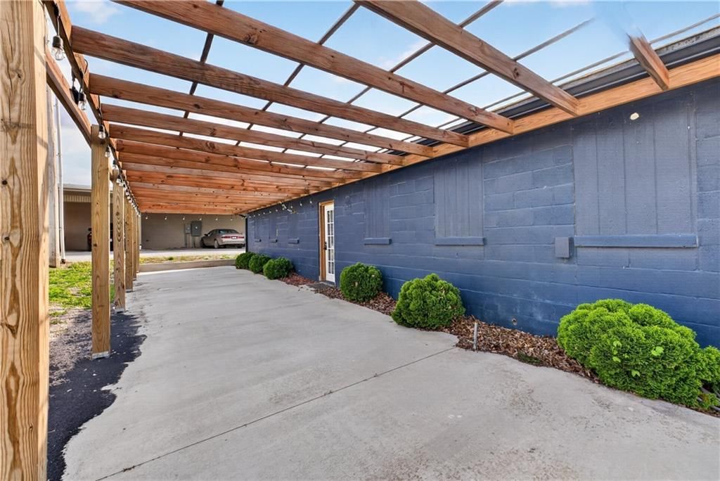 405 N Virginia Avenue — photo 27