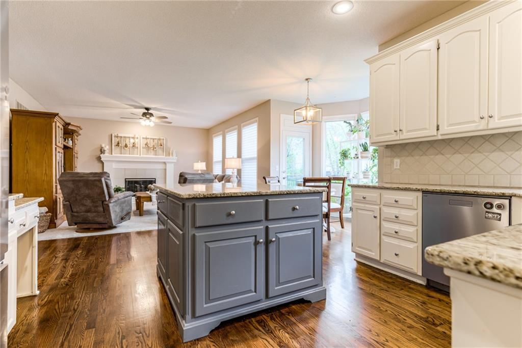 7330 Charles Street — photo 10
