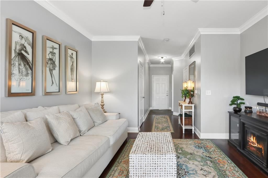 11629 Tomahawk Creek Parkway — photo 7