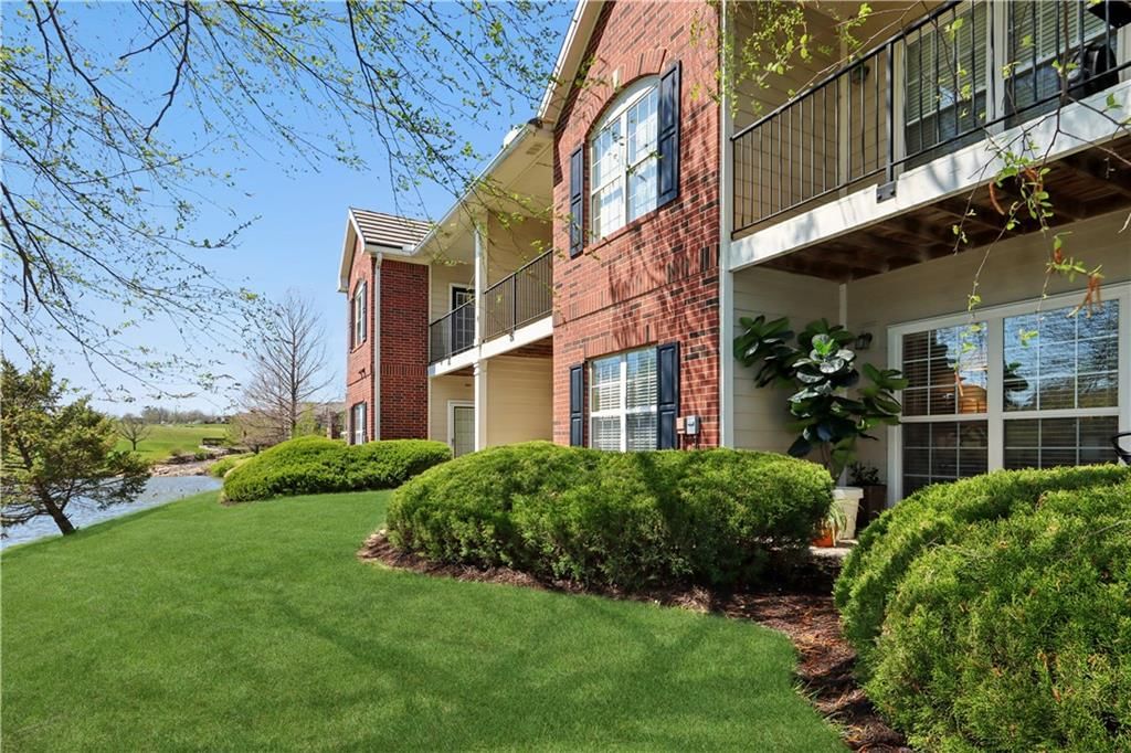11629 Tomahawk Creek Parkway — photo 15