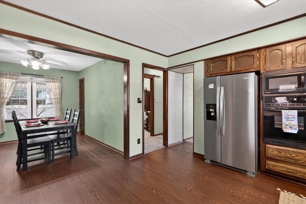 1715 N Dodgion Avenue — photo 5
