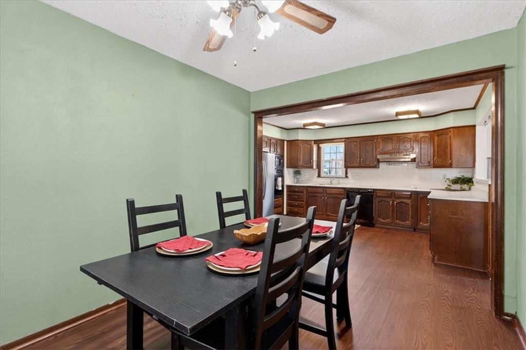 1715 N Dodgion Avenue — photo 10