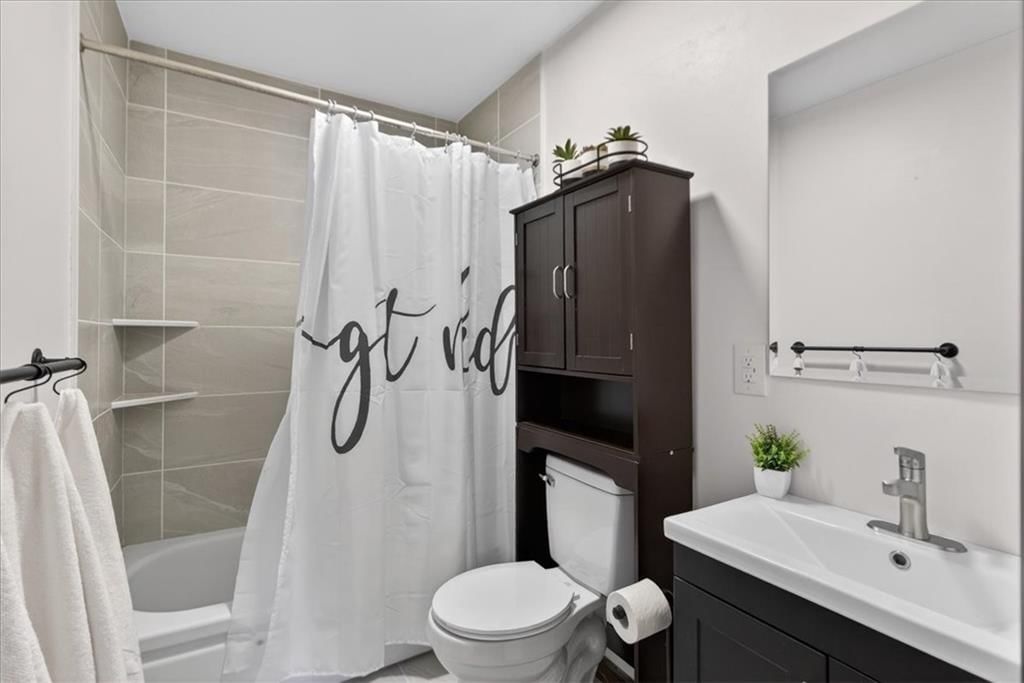 1715 N Dodgion Avenue — photo 11