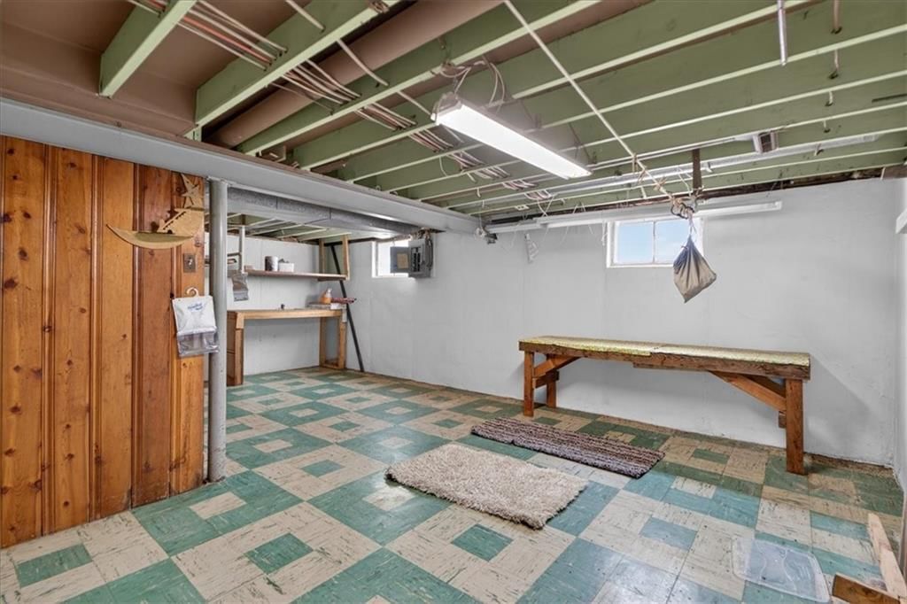 1715 N Dodgion Avenue — photo 22