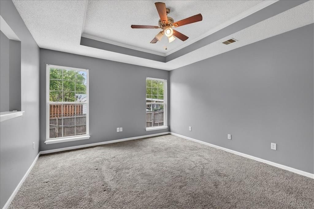 2800 S Fuller Avenue — photo 3