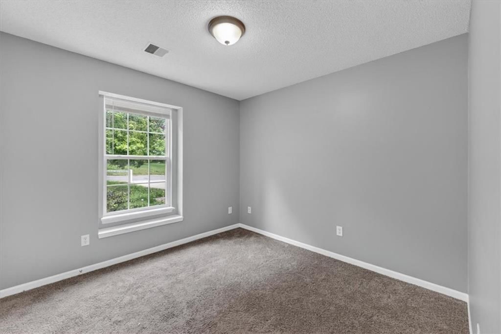 2800 S Fuller Avenue — photo 9