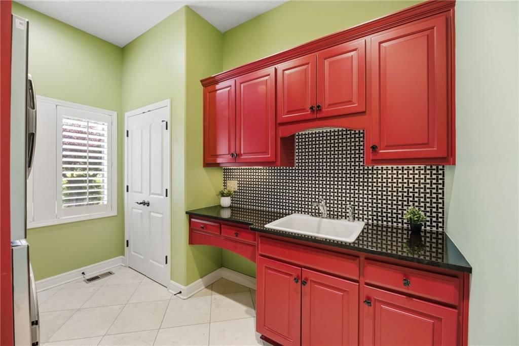 6930 NW WHITE PINE Circle — photo 28