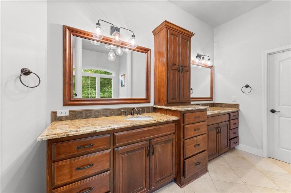 6930 NW WHITE PINE Circle — photo 40