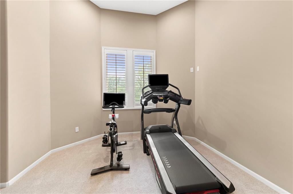 6930 NW WHITE PINE Circle — photo 61