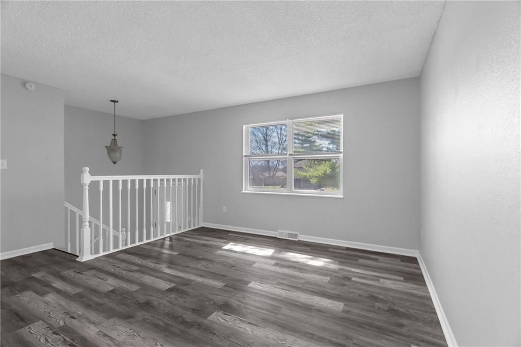 313 SW Blarney Court — photo 5