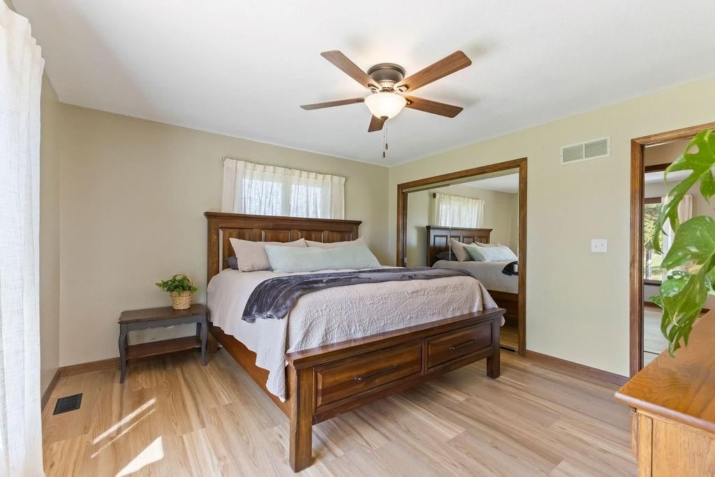 2401 SE Seymour Road — photo 16