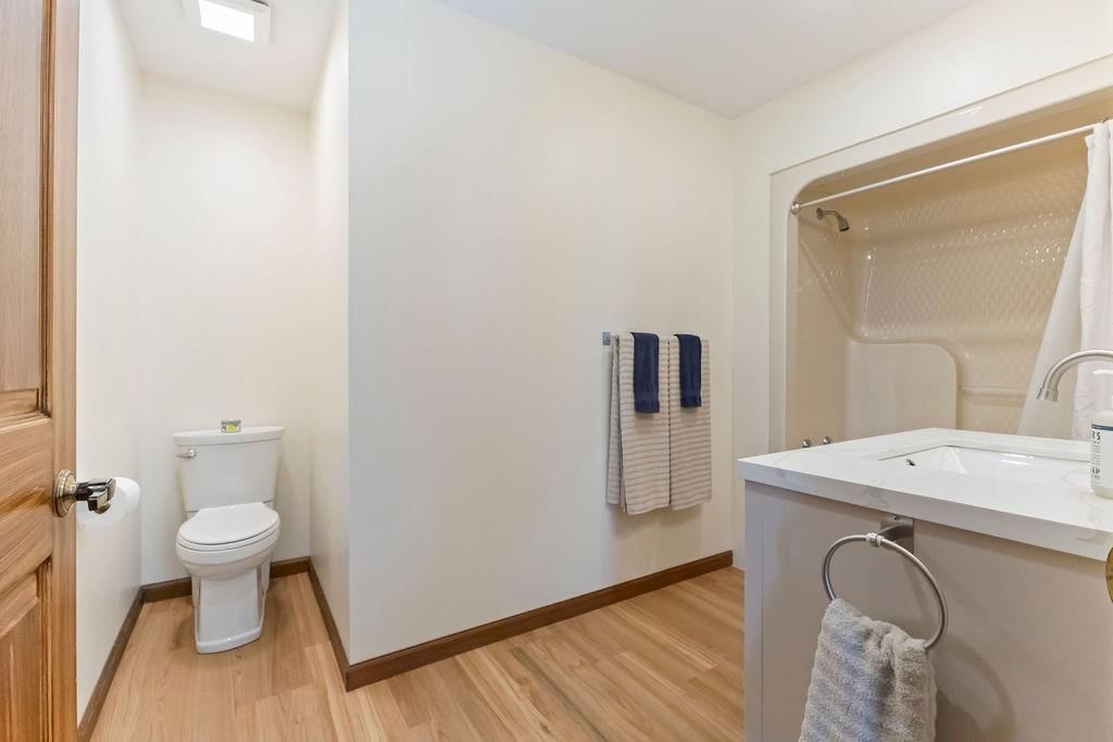 2401 SE Seymour Road — photo 23