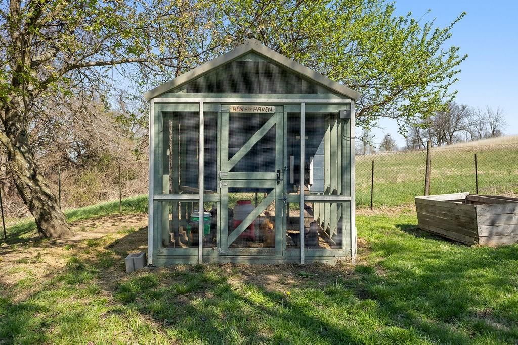 2401 SE Seymour Road — photo 35