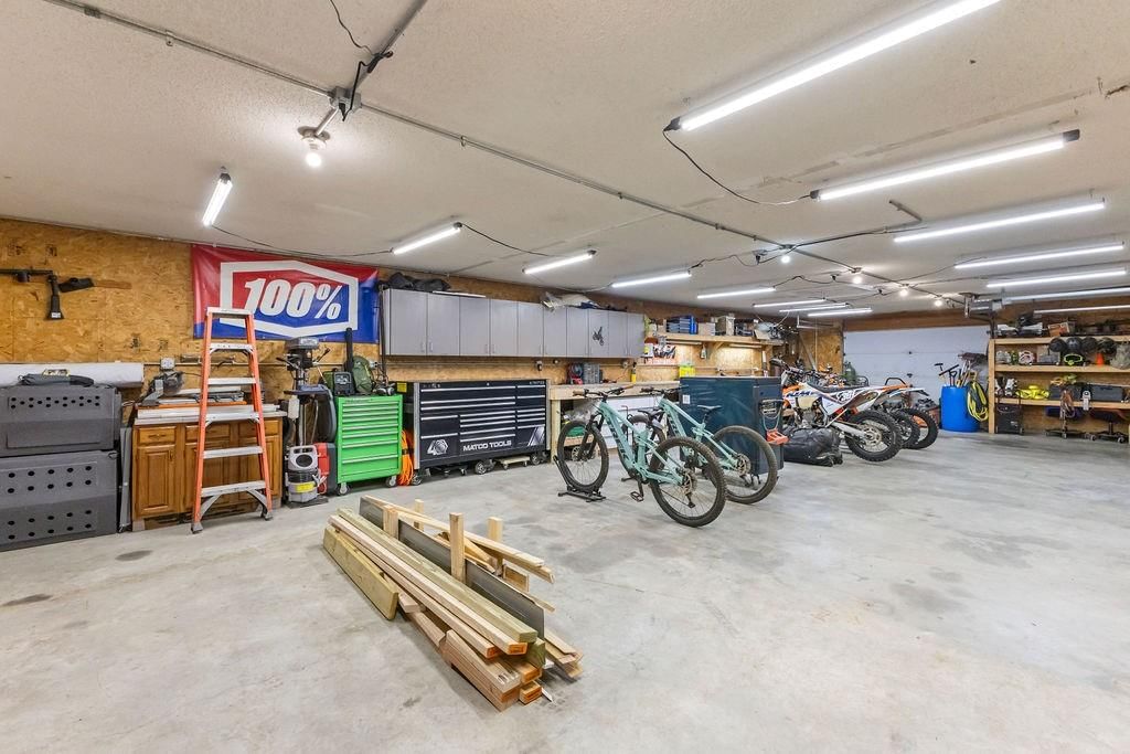 2401 SE Seymour Road — photo 43