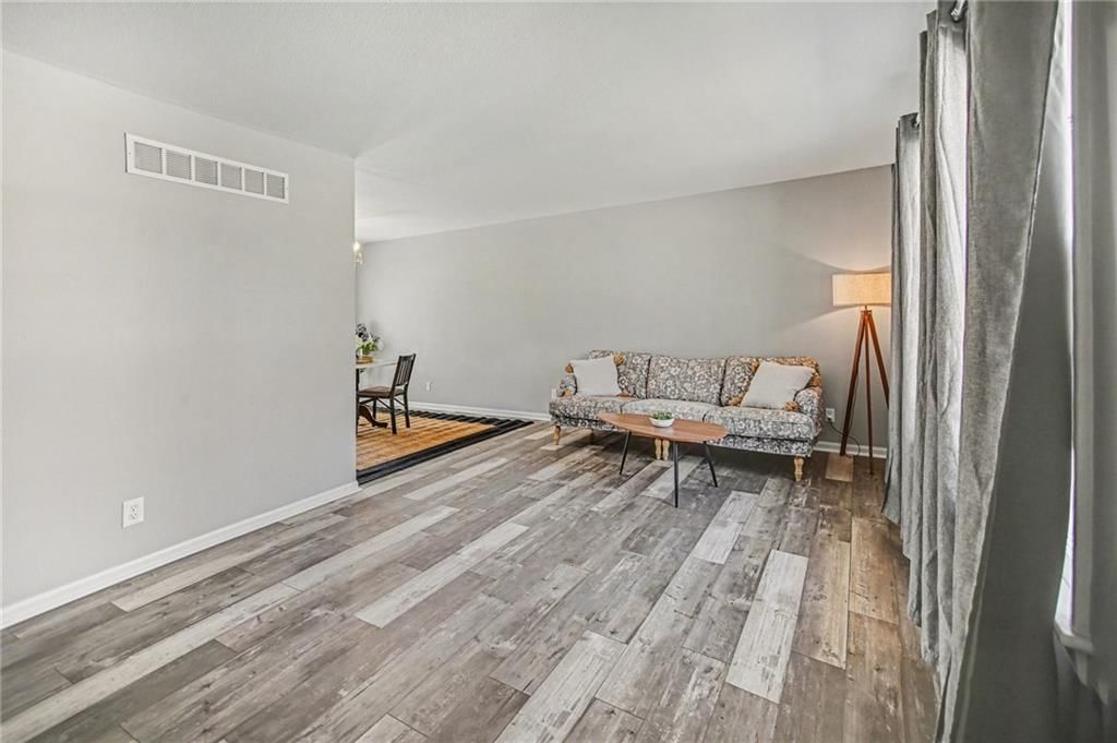 6403 E 120th Terrace — photo 4