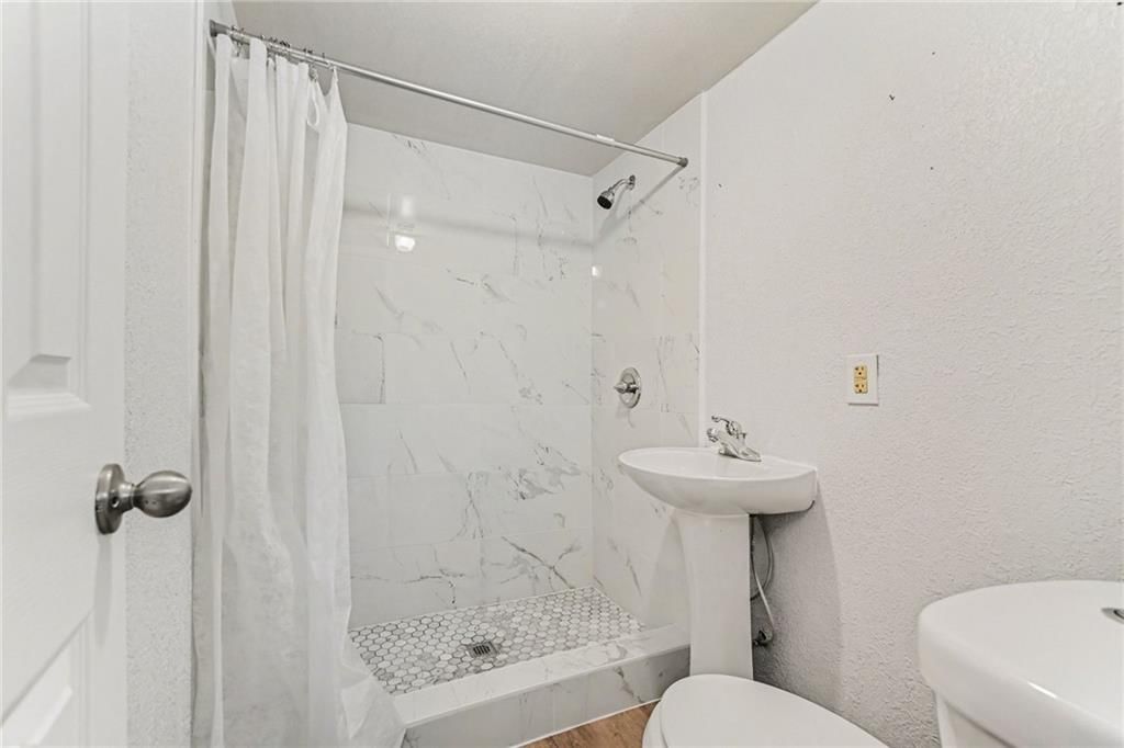 6403 E 120th Terrace — photo 16
