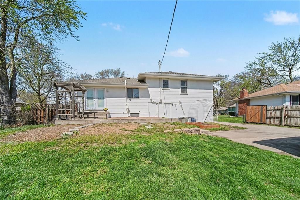 6403 E 120th Terrace — photo 28