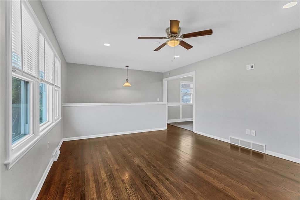 402 SW 23rd Street — photo 4