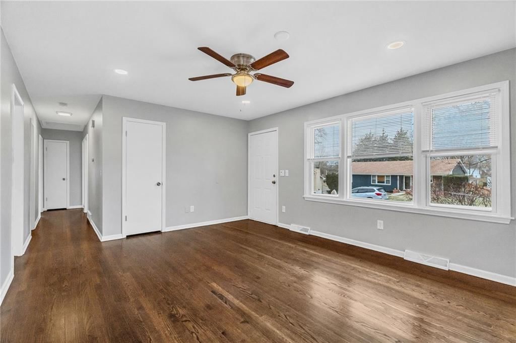 402 SW 23rd Street — photo 6
