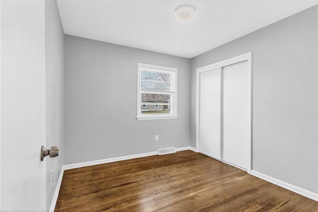 402 SW 23rd Street — photo 13
