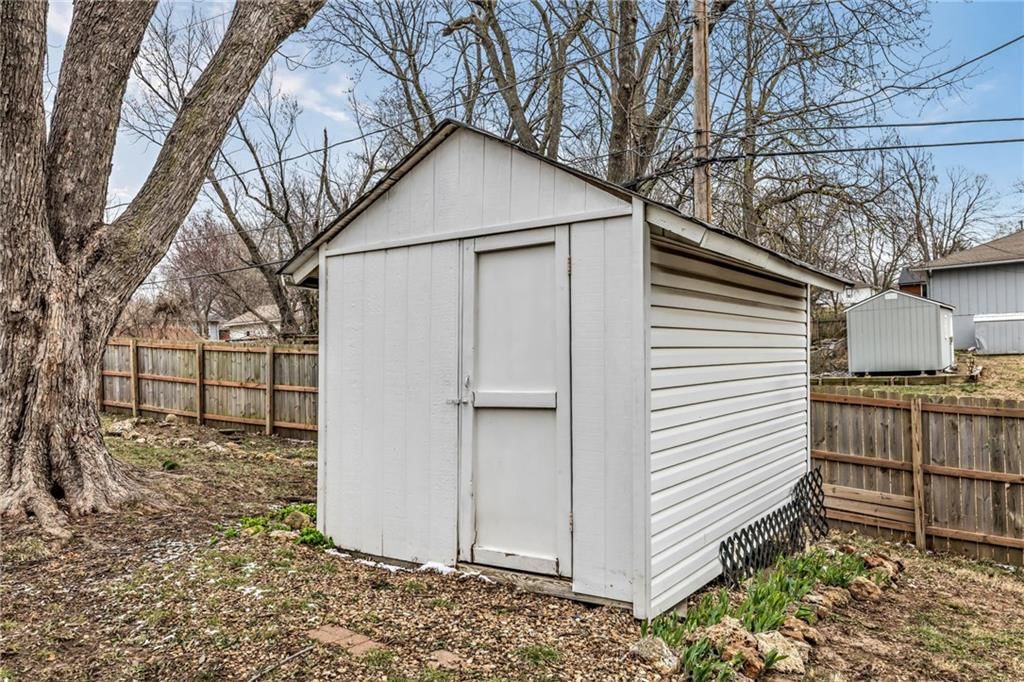 402 SW 23rd Street — photo 25