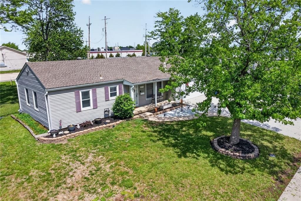 1417 E Loula Street — photo 2
