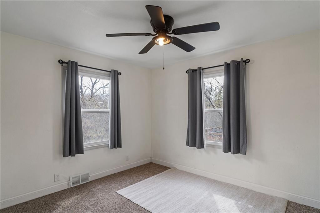 3018 Douglas Street — photo 10