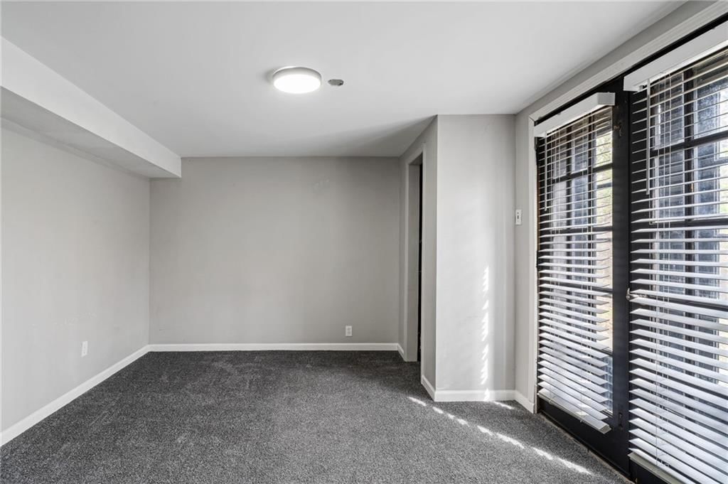 3018 Douglas Street — photo 14