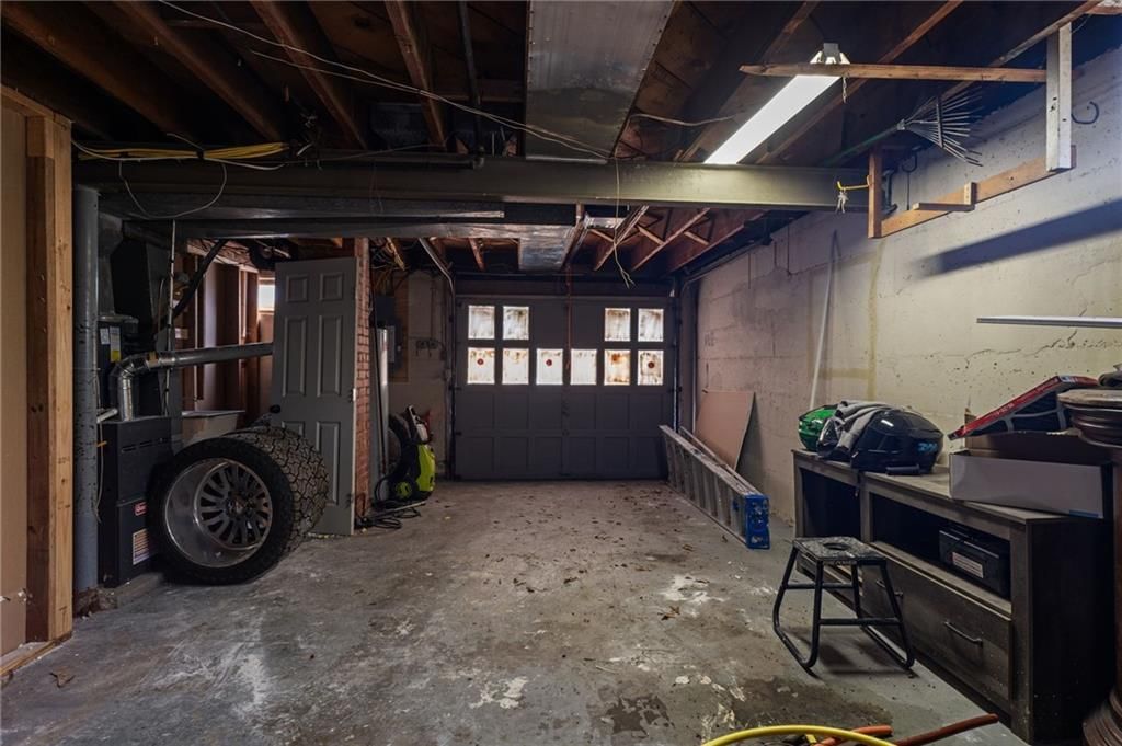 3018 Douglas Street — photo 17