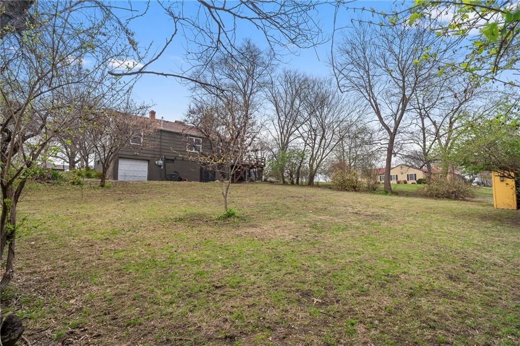 3018 Douglas Street — photo 26