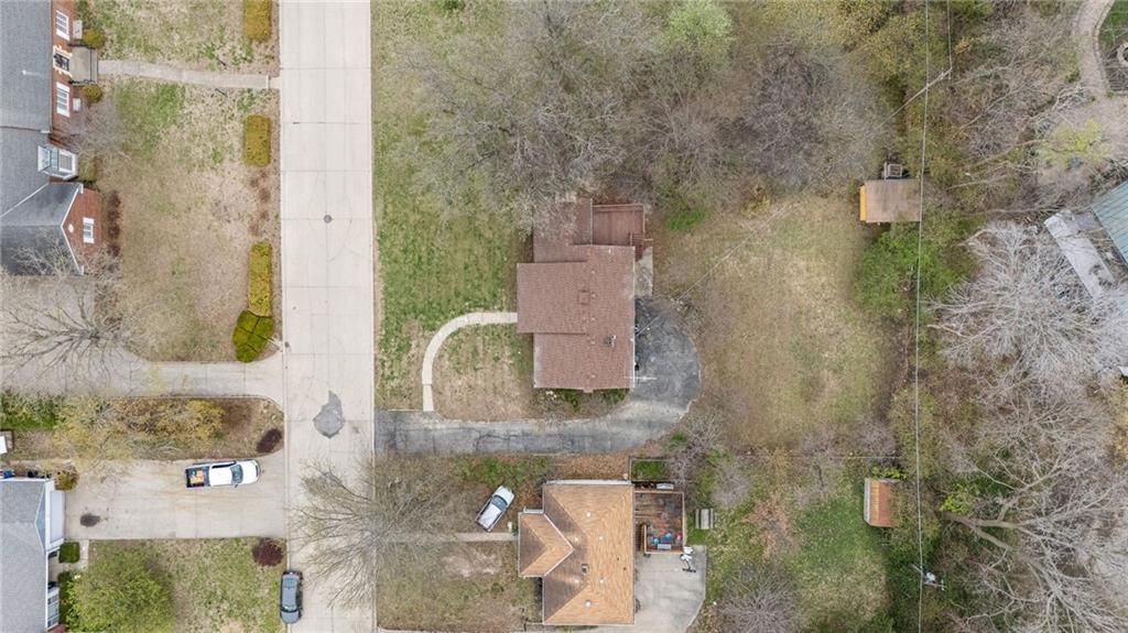 3018 Douglas Street — photo 27