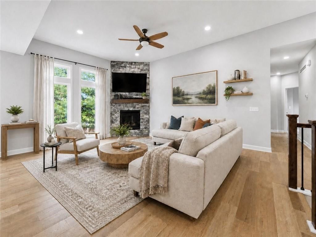 2209 Greenfield Court — photo 3
