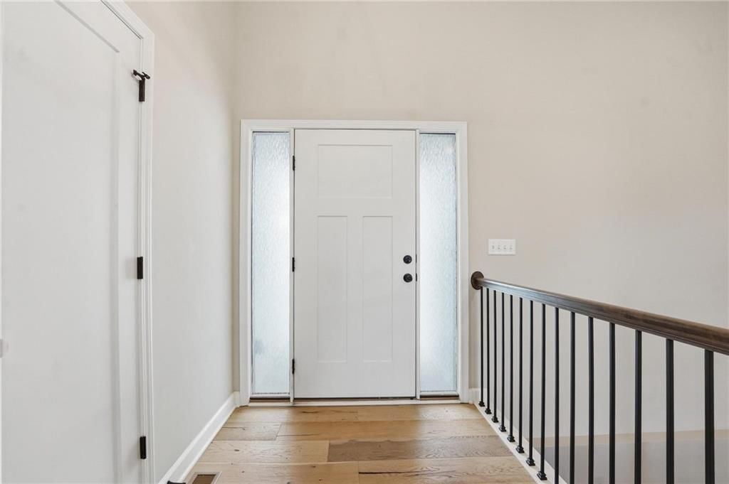 2209 Greenfield Court — photo 5