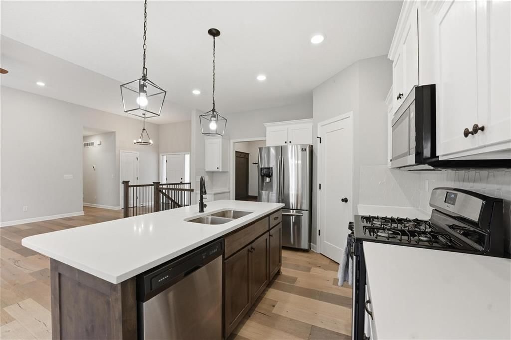 2209 Greenfield Court — photo 12