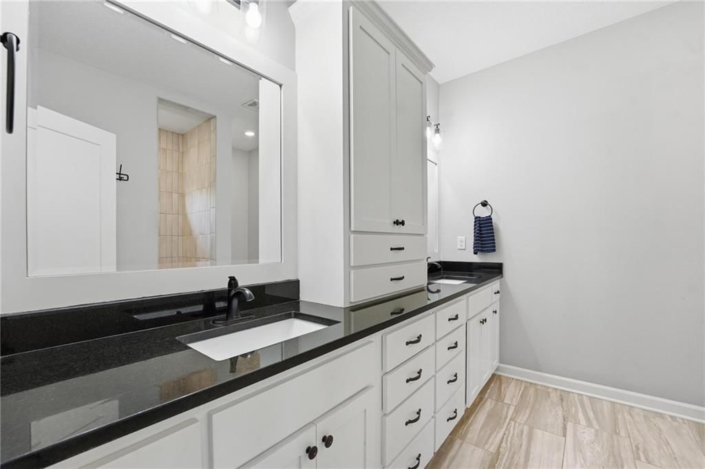 2209 Greenfield Court — photo 26