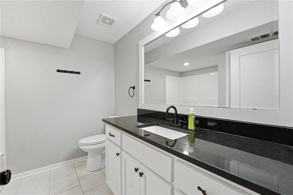 2209 Greenfield Court — photo 39