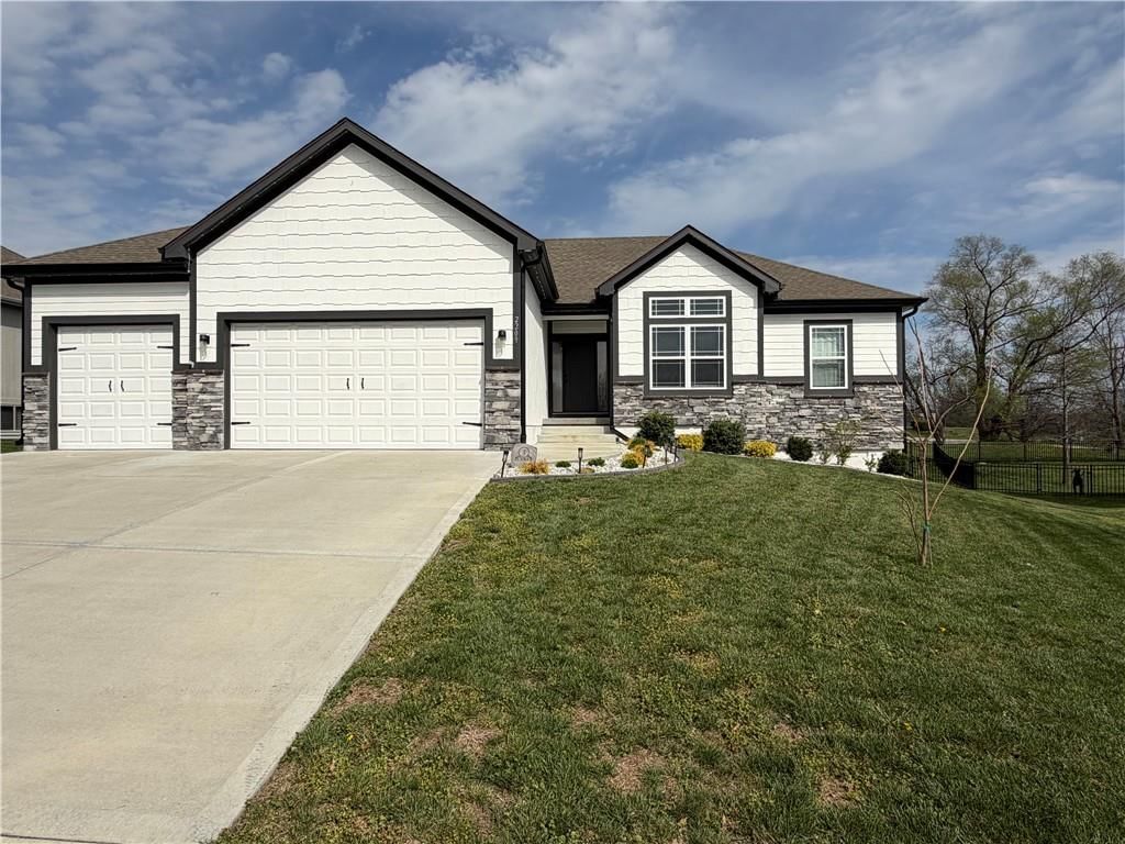 2209 Greenfield Court — photo 45