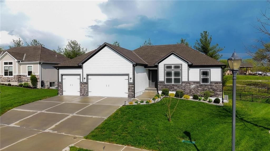 2209 Greenfield Court — photo 51