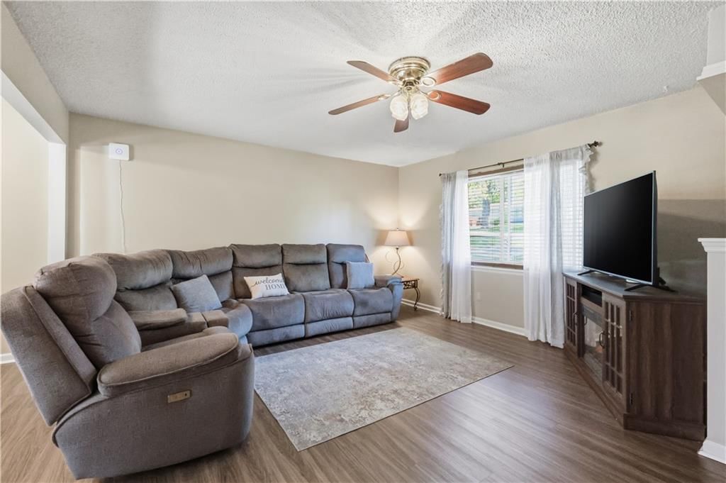 2824 Berry Lane — photo 3