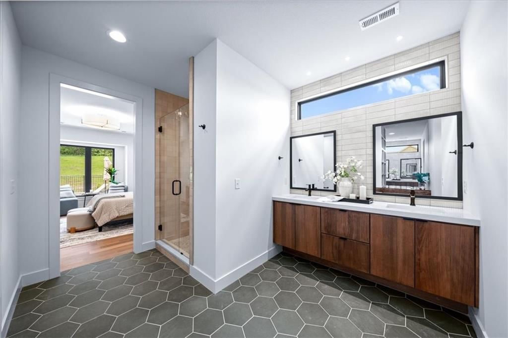 2124 SW Wheatfield Drive — photo 15