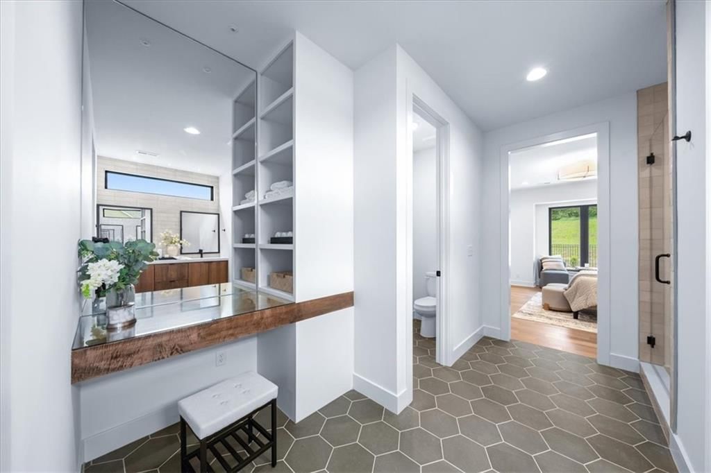 2124 SW Wheatfield Drive — photo 17