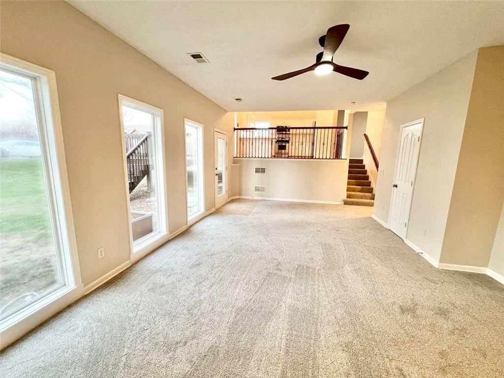 8801 N Kirkwood Avenue — photo 11