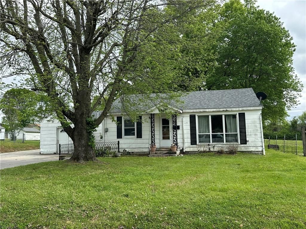 115 E South Street, Richmond, MO