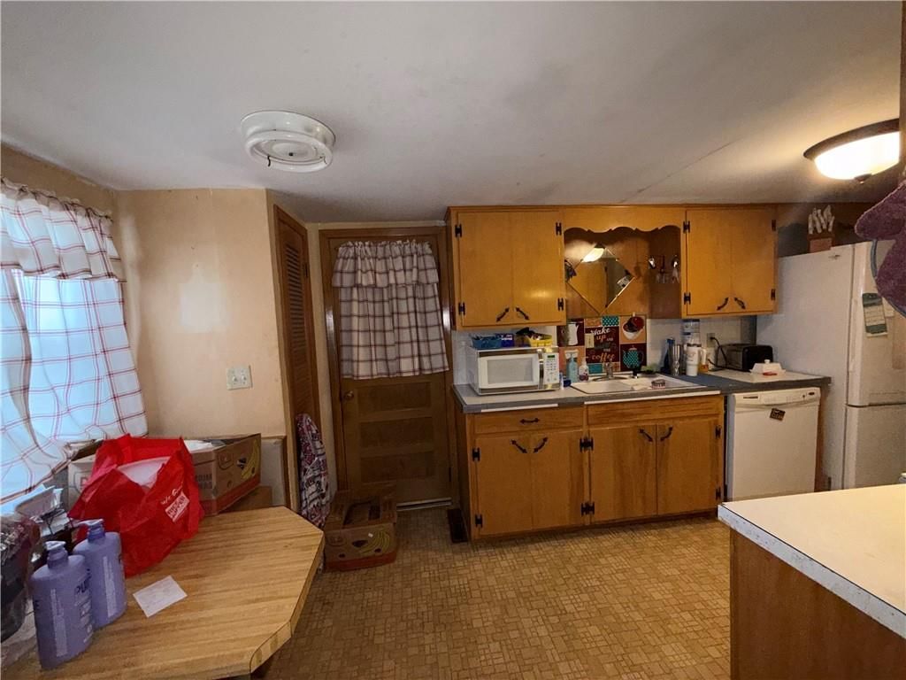 115 E South Street — photo 17