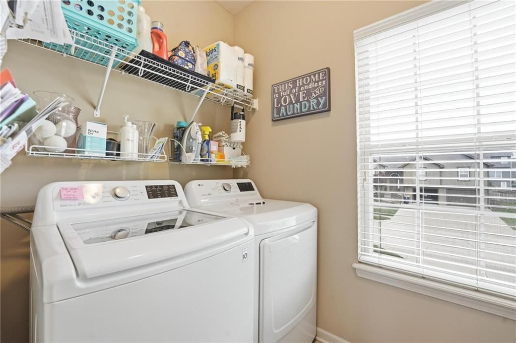 10818 N Oakland Avenue — photo 19