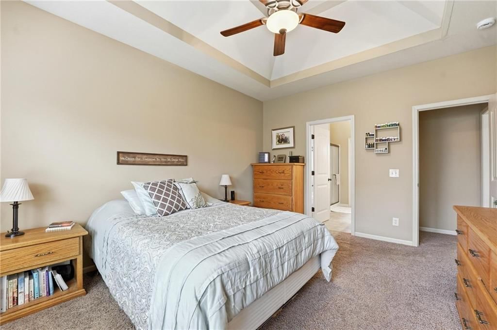 10818 N Oakland Avenue — photo 26