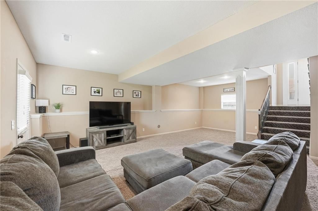 10818 N Oakland Avenue — photo 33
