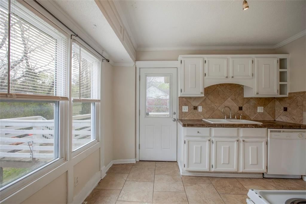 5521 Ash Avenue — photo 14