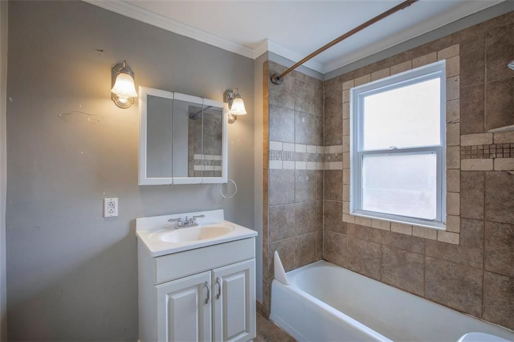 5521 Ash Avenue — photo 17