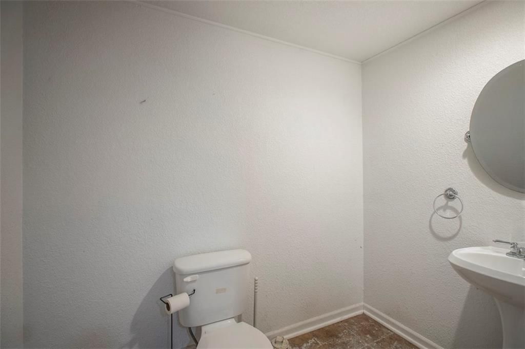 5521 Ash Avenue — photo 22